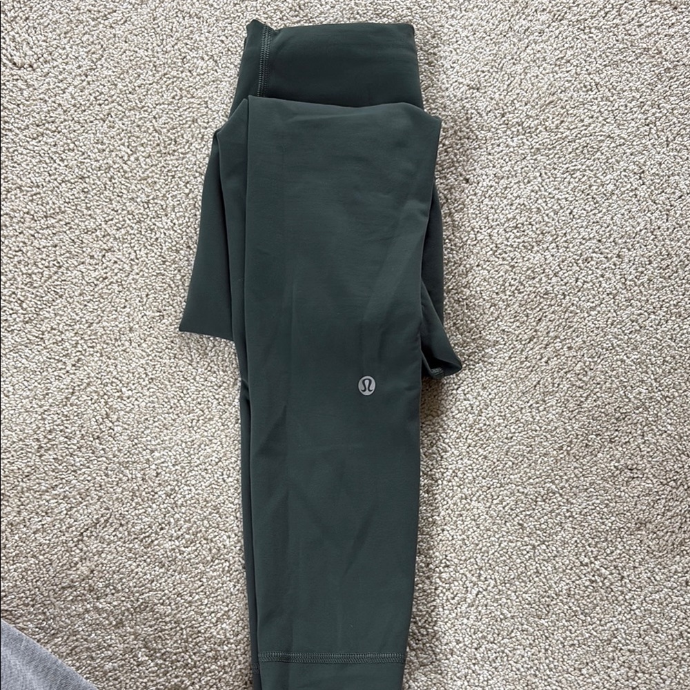 Lululemon Wonder Train Leggings. Size 2